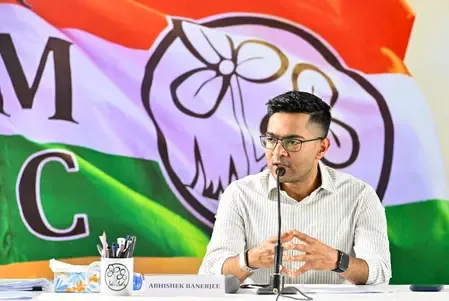 पश्चिम बंगाल: एसआईआर को लेकर टीएमसी ने पूरे राज्य के नेताओं के साथ की वर्चुअल बैठक