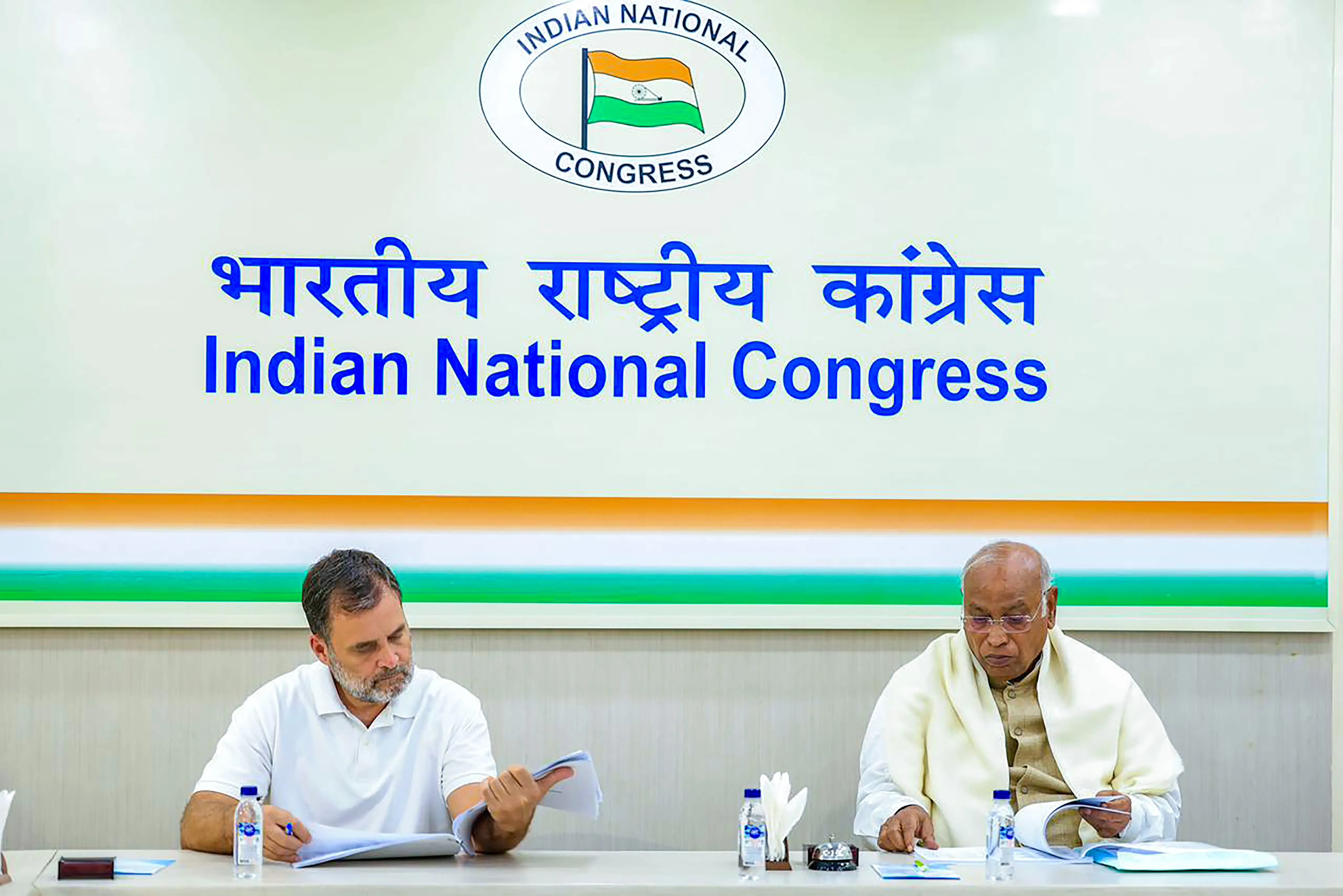 कांग्रेस ने पश्चिम बंगाल चुनाव में 7 उम्मीदवारों का किया बदलाव, जानिए कौन हैं नए चेहरे