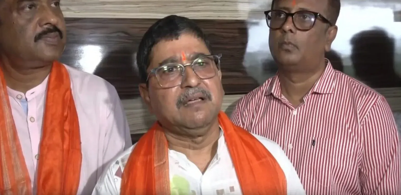 पश्चिम बंगाल शराब नीति विवाद: BJP सांसदों और कारोबारियों ने राजारहाट में लगाए अनियमितता के आरोप
