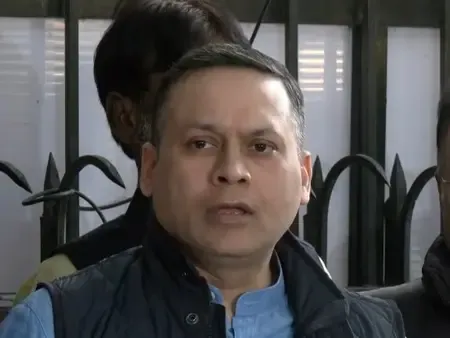 पश्चिम बंगाल : एसआईआर में अनियमितताओं को लेकर भाजपा प्रतिनिधिमंडल चुनाव आयोग से मिला