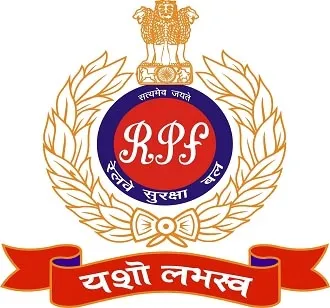 क्या पश्चिम बंगाल में त्योहारों से पहले रेलवे सुरक्षा बल ने जन-जागरूकता अभियान शुरू किया?