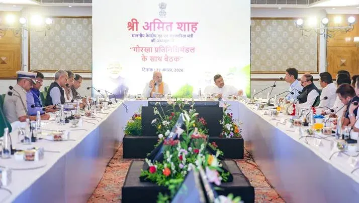 अमित शाह ने सिलिगुड़ी में पश्चिम बंगाल पहाड़ी क्षेत्र बैठक की अध्यक्षता की, संविधान के दायरे में स्थायी समाधान का आश्वासन