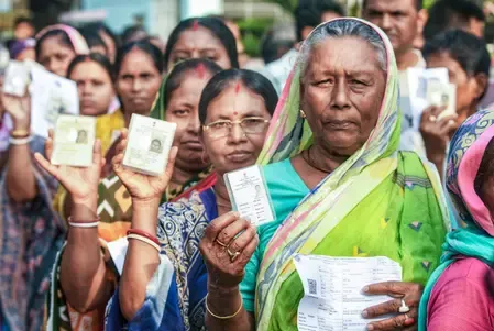 बड़ी खबर: पश्चिम बंगाल और तमिलनाडु में 23 अप्रैल को शांतिपूर्ण मतदान, किसी भी बूथ पर पुनर्मतदान की जरूरत नहीं