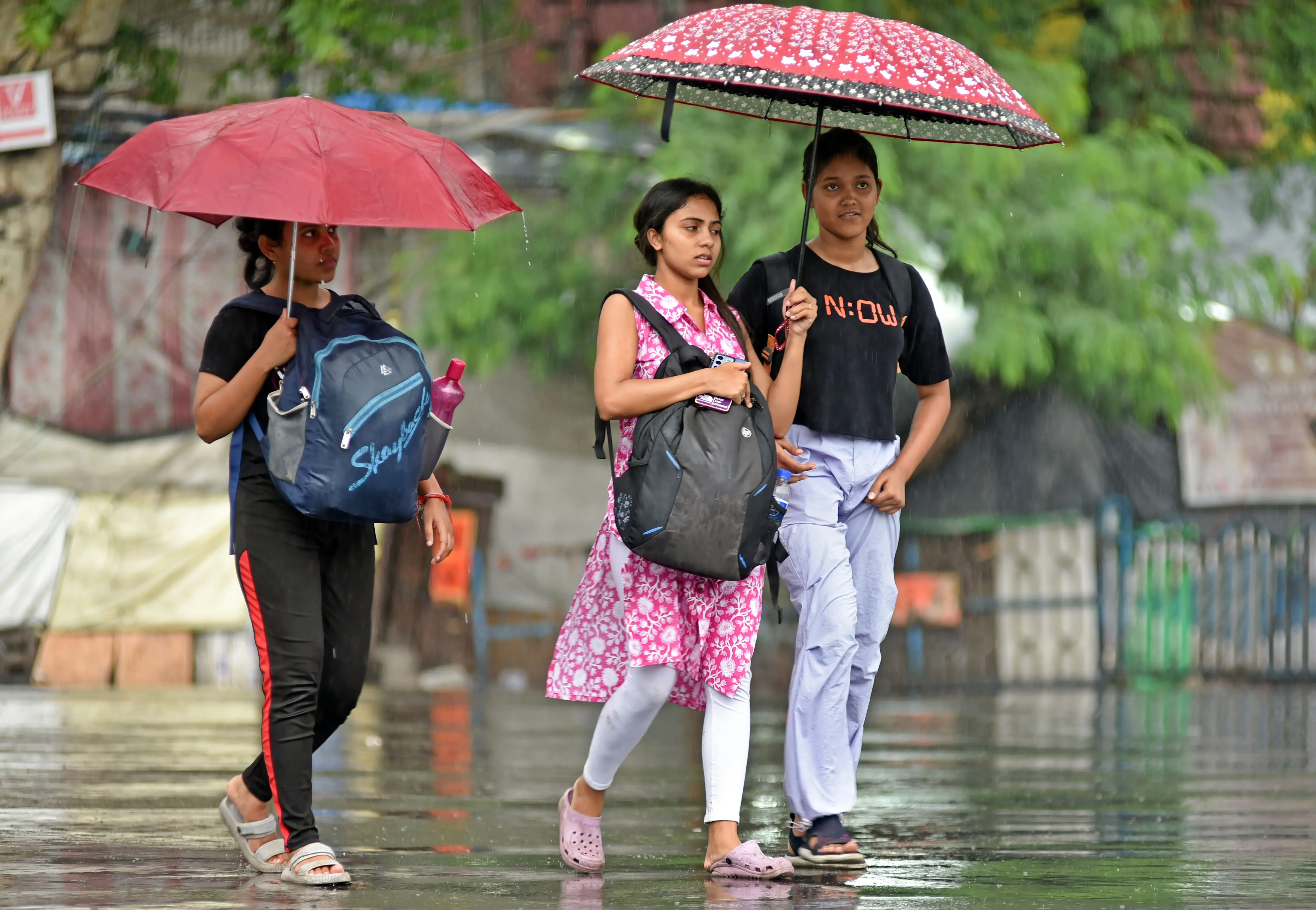 क्या पश्चिम बंगाल में मौसम विभाग ने 22 अगस्त को बारिश की संभावना जताई है?