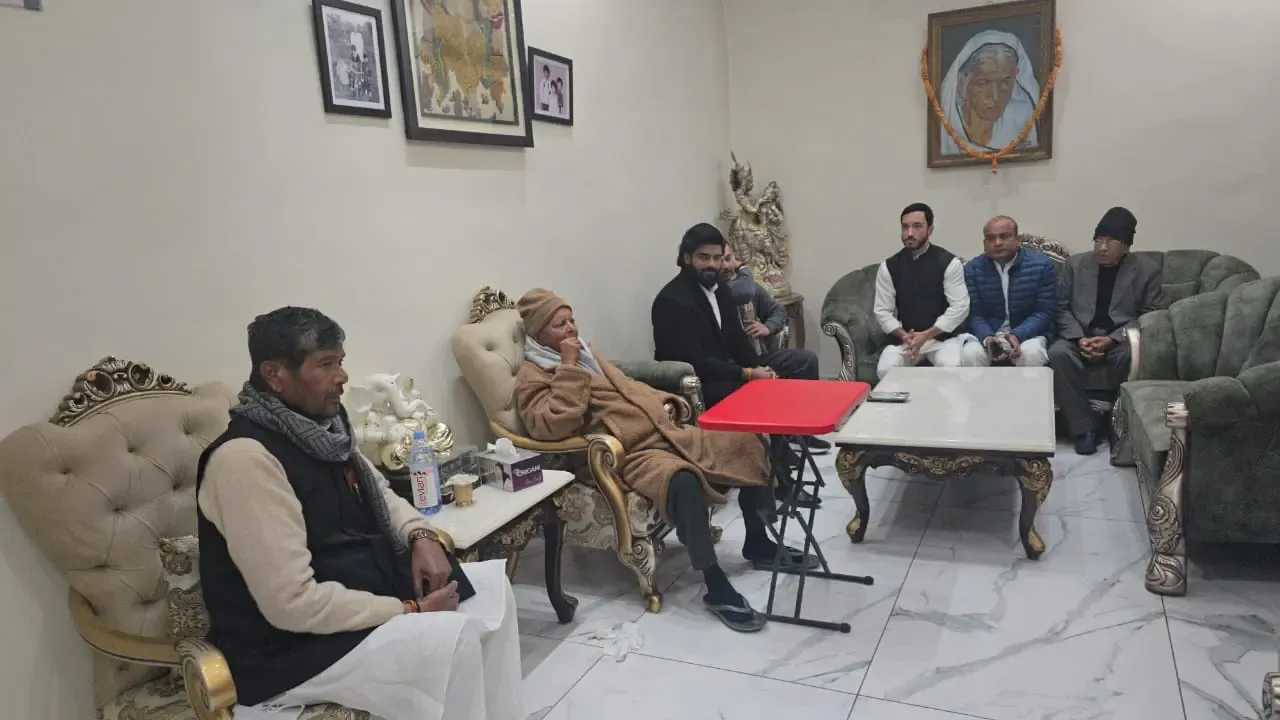 Pashupati Paras Visits Lalu Prasad Yadav for Makar Sankranti