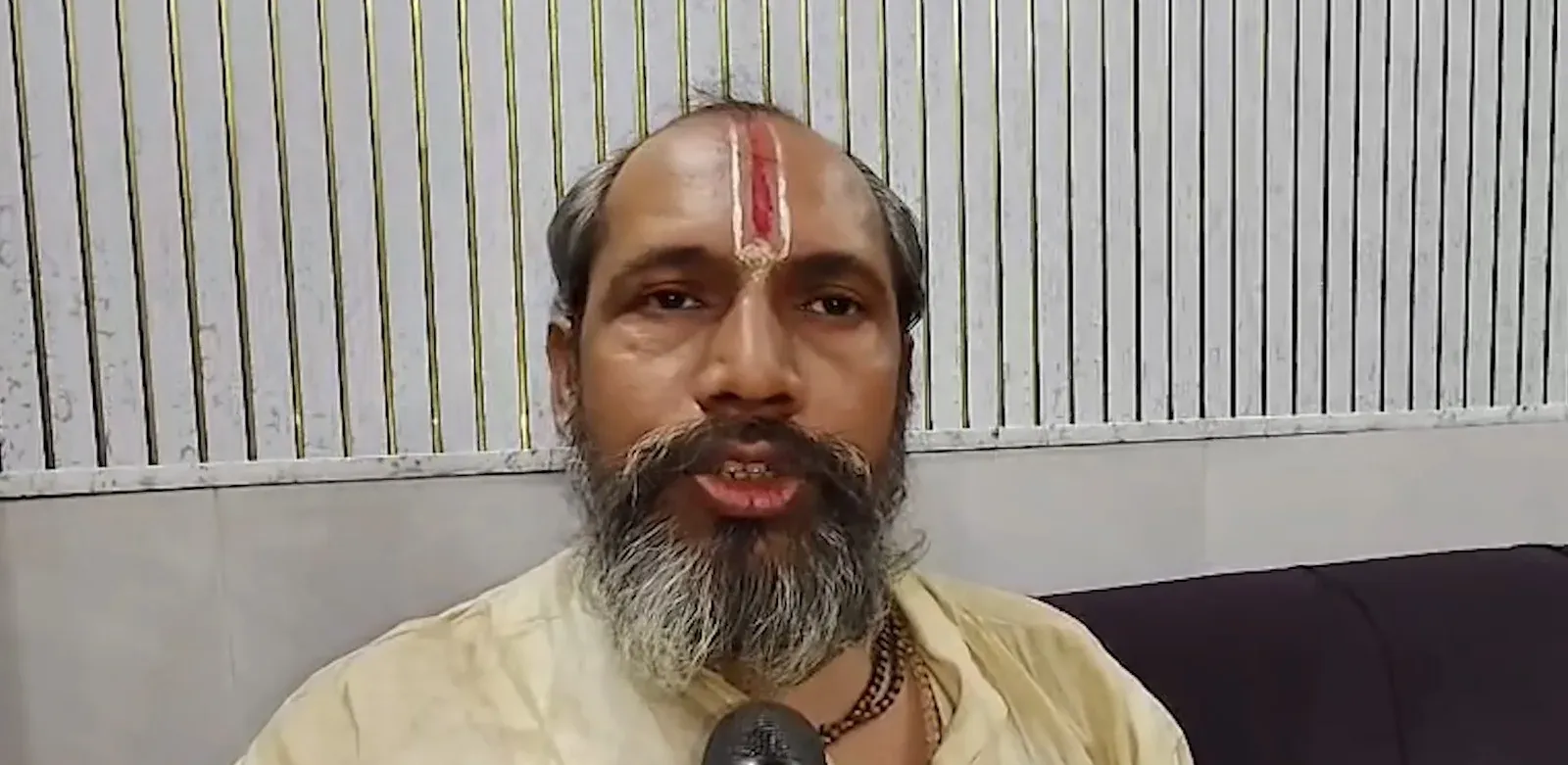 पशुपति सील विवाद: ऑड्रे ट्रुश्के के दावे पर अयोध्या के संत नाराज, अमेरिका से मांगी माफी