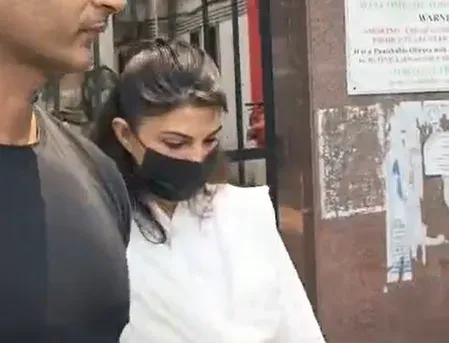 ₹200 करोड़ मनी लॉन्ड्रिंग केस: जैकलीन फर्नांडिस पटियाला हाउस कोर्ट में पेश, आरोपों से इनकार