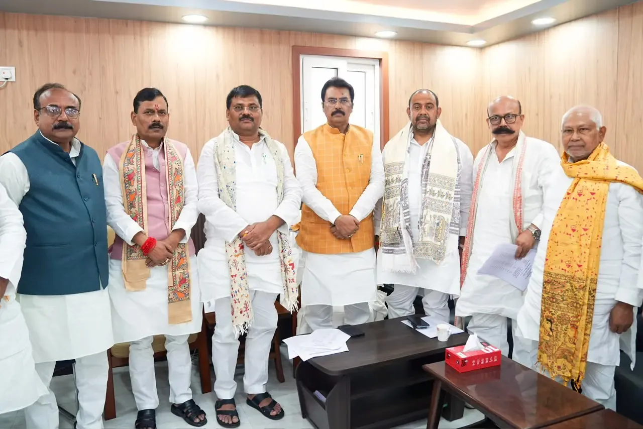 बिहार विधान परिषद चुनाव: पटना में एनडीए की रणनीतिक बैठक, सभी 8 सीटें जीतने का दावा