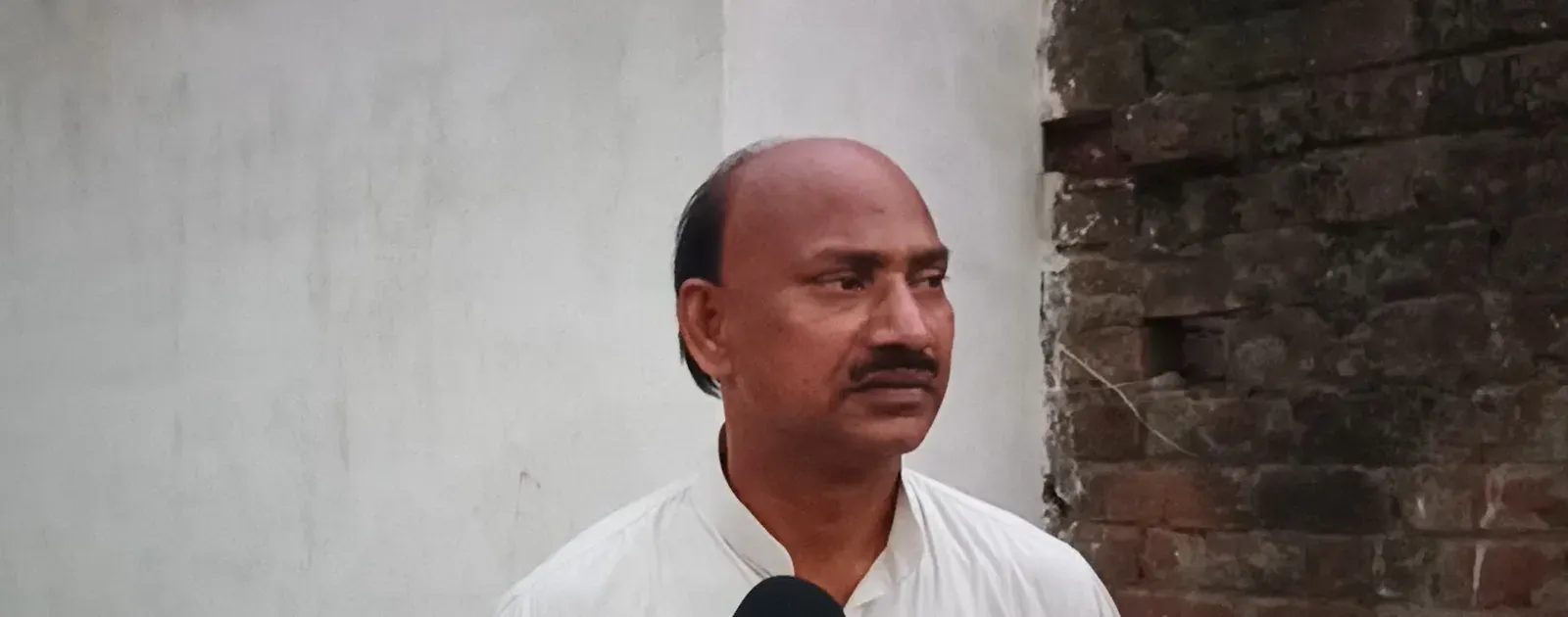 खान सर पटना फायरिंग केस: पैतृक गांव भाटपाररानी में पड़ोसी और रिश्तेदारों ने लगाए गंभीर आरोप