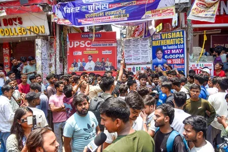 पटना के खान ग्लोबल स्टडीज सेंटर की फायर सेफ्टी की जांच, कई कमियां पाई गईं