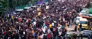 Patna Police Use Lathi-Charge and Water Cannons to Break Up BPSC Protest