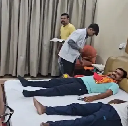 पटना: वर्ल्ड ब्लड डोनर डे पर आईएएस भवन में रक्तदान शिविर का आयोजन