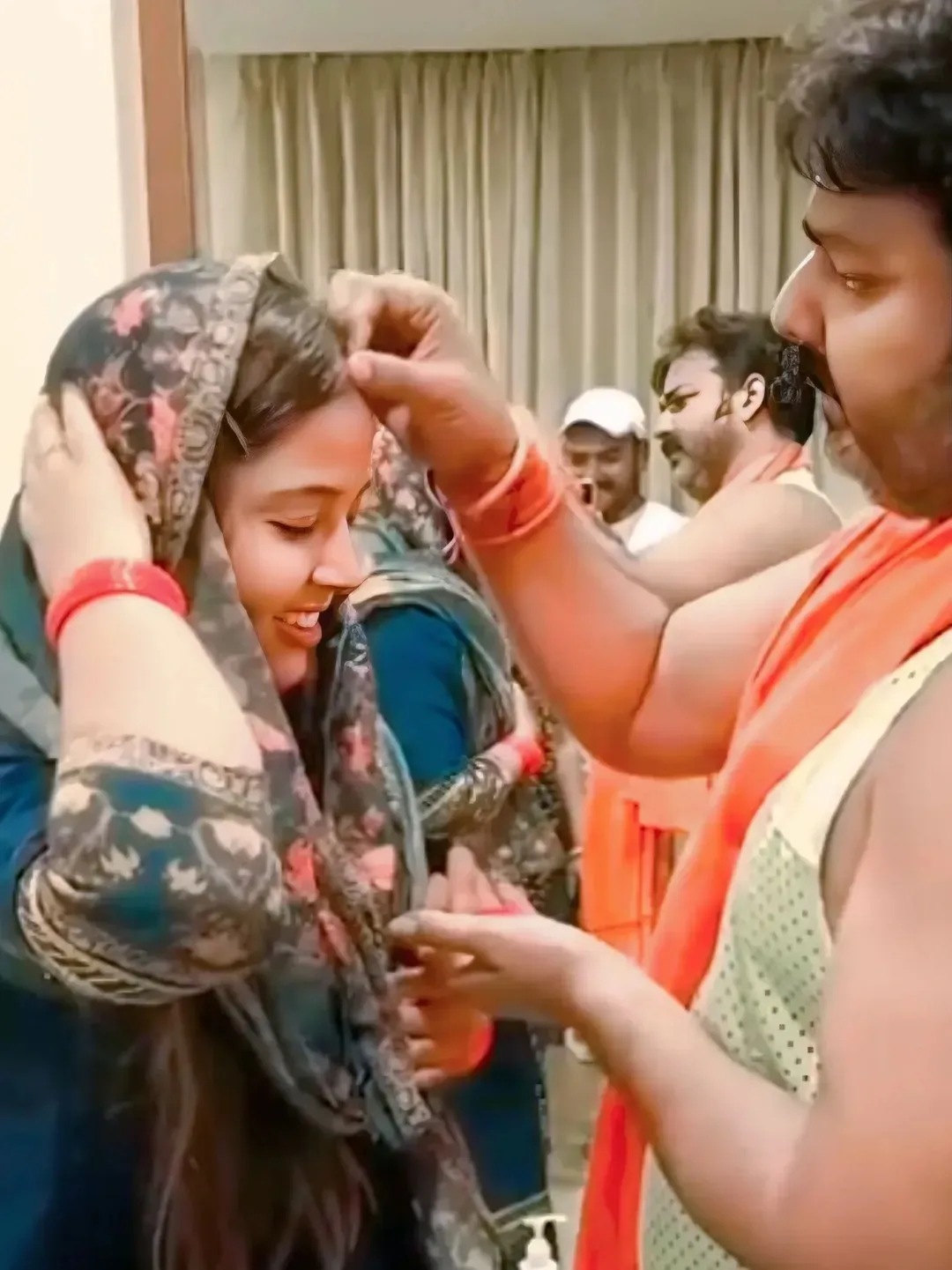 Will Pawan Singh Acknowledge His Wife Jyoti's Distress?