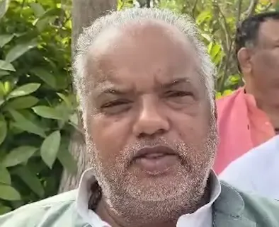 ‘पीड़ितों के परिजन धैर्य बनाकर रखें’, शीतला माता मंदिर भगदड़ मामले पर बोले मंत्री श्रवण कुमार