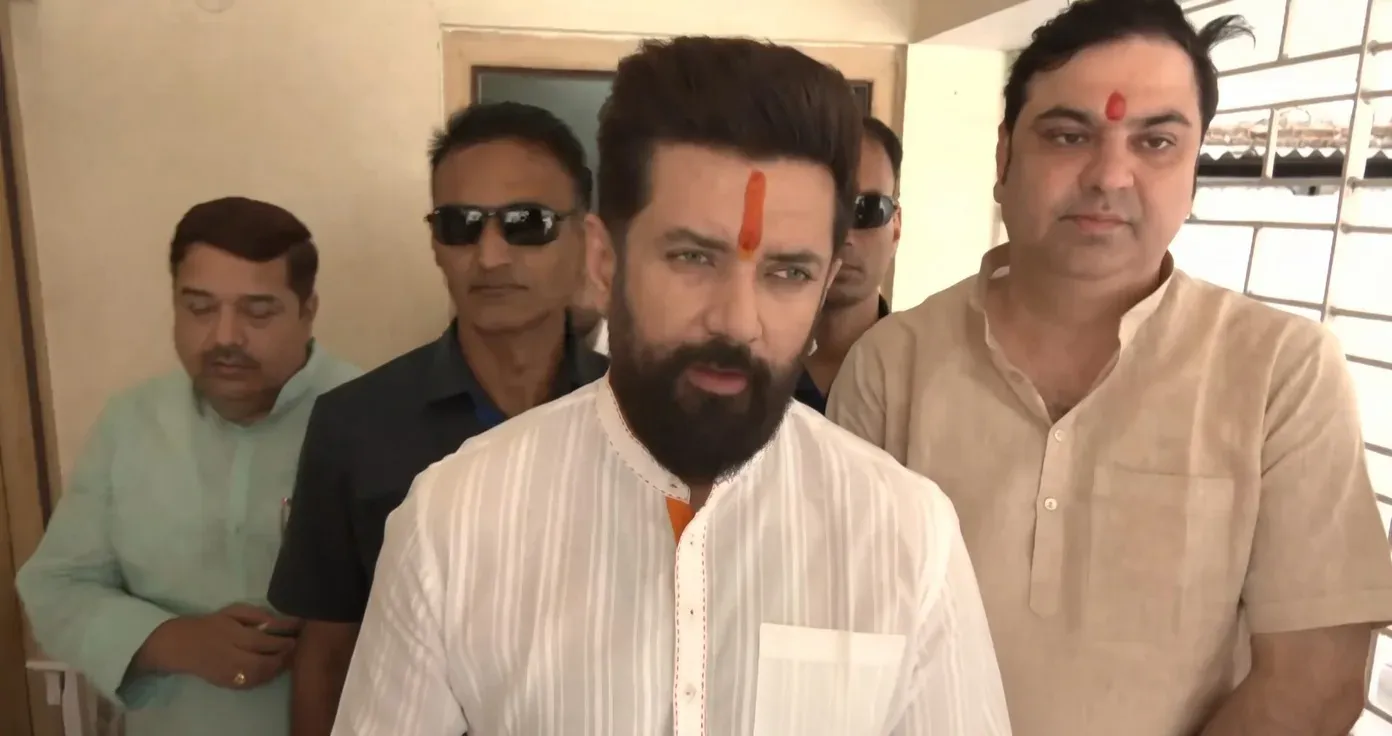 पेट्रोल-डीजल महंगाई पर चिराग पासवान का बचाव: 'वैश्विक हालात जिम्मेदार, सरकार ने हरसंभव नियंत्रण किया'
