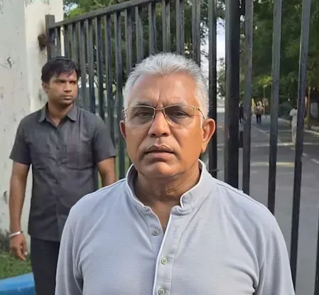 पेट्रोल-डीजल मूल्यवृद्धि पर दिलीप घोष का बचाव: 'वैश्विक संकट में मोदी ने देश को नुकसान से बचाया'
