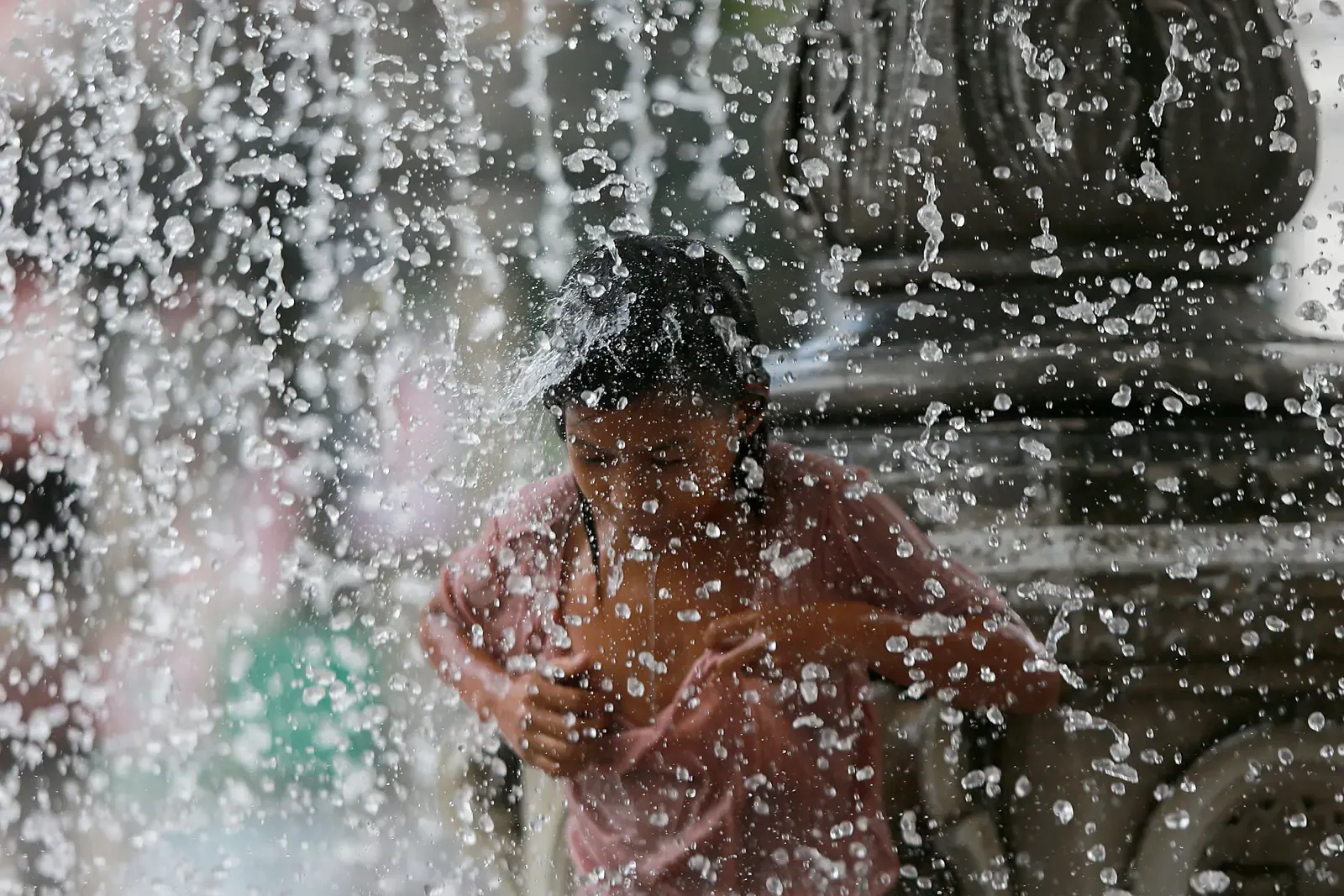 फिलीपींस: ओलोंगापो के बारेट्टो में हीट इंडेक्स 44.8°C, 'खतरे की श्रेणी' में शहर