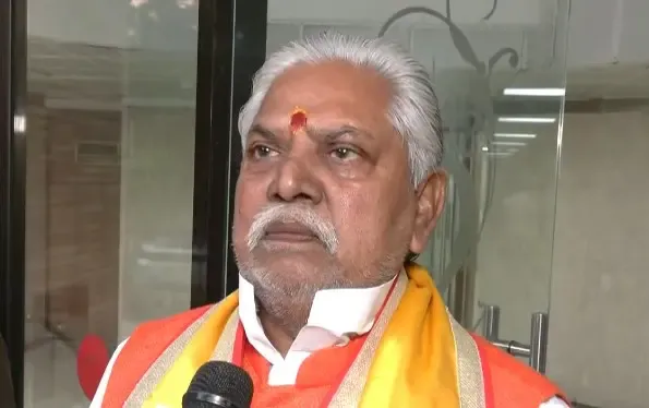 कैप्टन स्मित मच्छार की बहादुरी पर बिहार विधानसभा अध्यक्ष प्रेम कुमार ने की सराहना