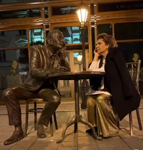 पिंकी रोशन का बियर क्रॉल: फिटनेस का अनोखा तरीका