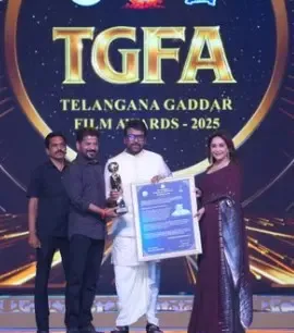 पिता चिरंजीवी की उपलब्धि पर भावुक हुए रामचरण, सोशल मीडिया पर लिखा नोट