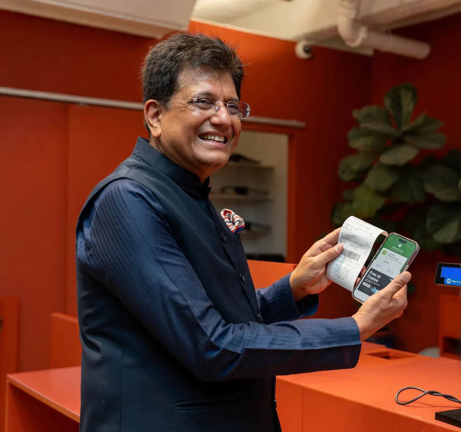 Piyush Goyal Launches UPI at Galeries Lafayette, Nice