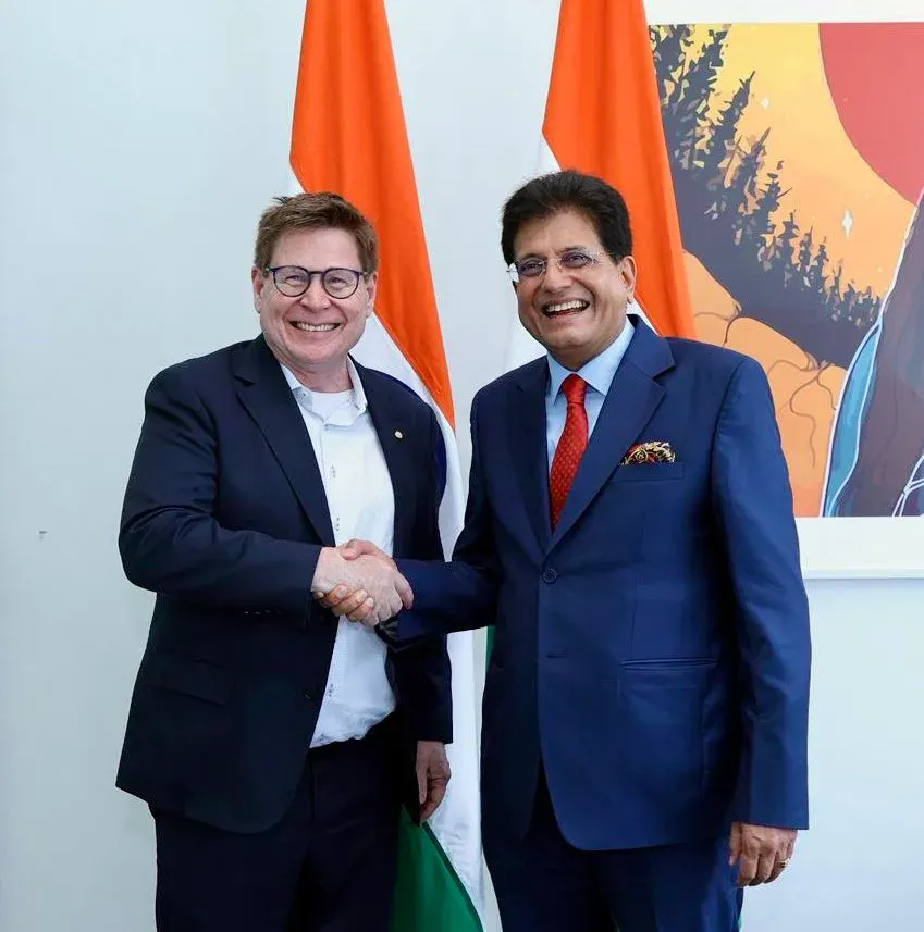 Piyush Goyal meets Sun Life CEO on insurance, investment ties