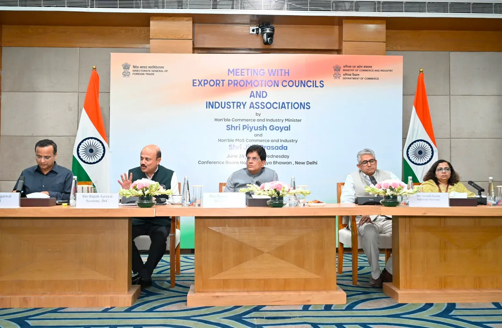 Piyush Goyal Reviews Export Strategy with EPCs and Industry Bodies