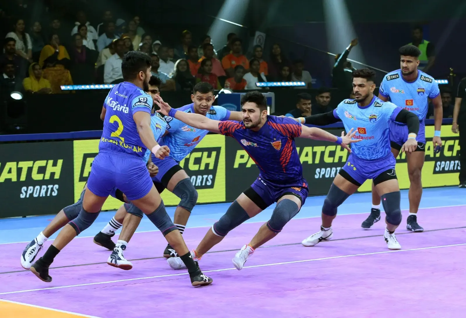 PKL Season 11: Dabang Delhi Clinches Playoff Spot with Dominant 22-Point Victory Against Bengal Warriorz