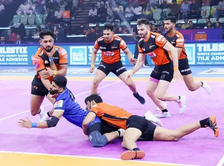 PKL 12: U Mumba beat Haryana Steelers in tie-breaker to qualify for top eight