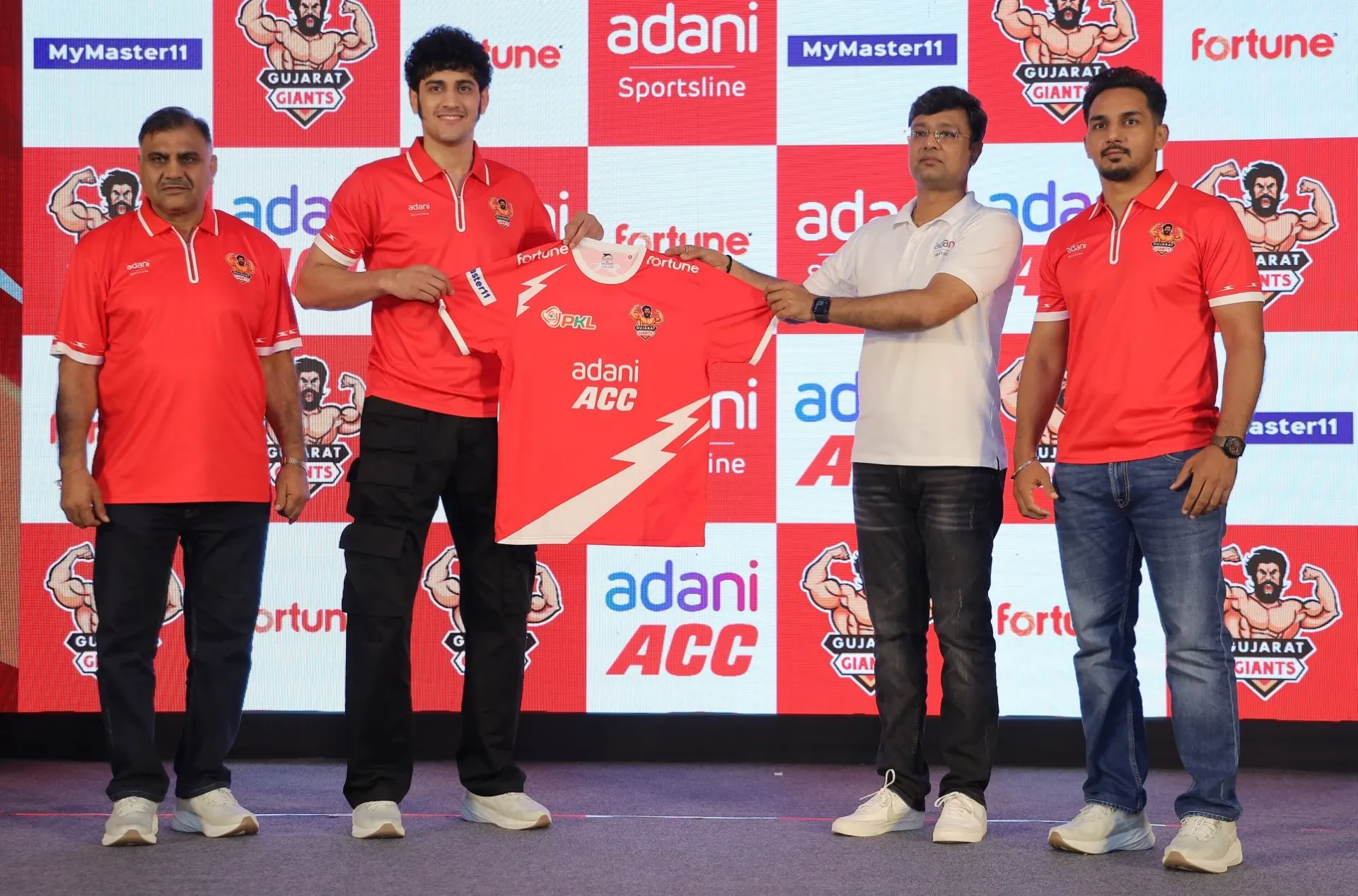 Could Mohammadreza Shadloui Lead Gujarat Giants to Glory in PKL Season 12?