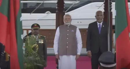 How was PM Modi received with a ceremonial welcome in Maldives?