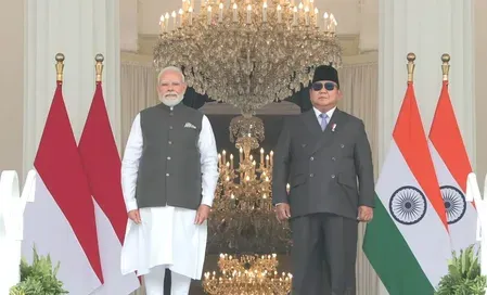 PM Modi gets grand ceremonial welcome in Jakarta, bilateral talks today