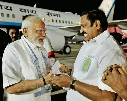 Prime Minister Modi's Arrival in Tiruchirappalli: A Cultural Tribute in Traditional Tamil Attire