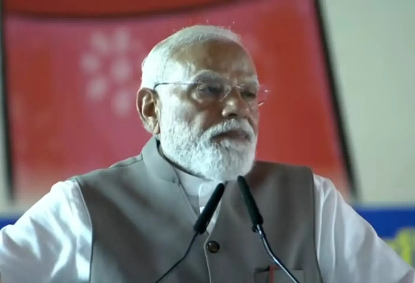 Modi blames SP, Congress for stalling women quota bill in Varanasi