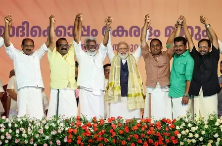 Modi Critiques Kerala's Political Alliances, Advocates for Change