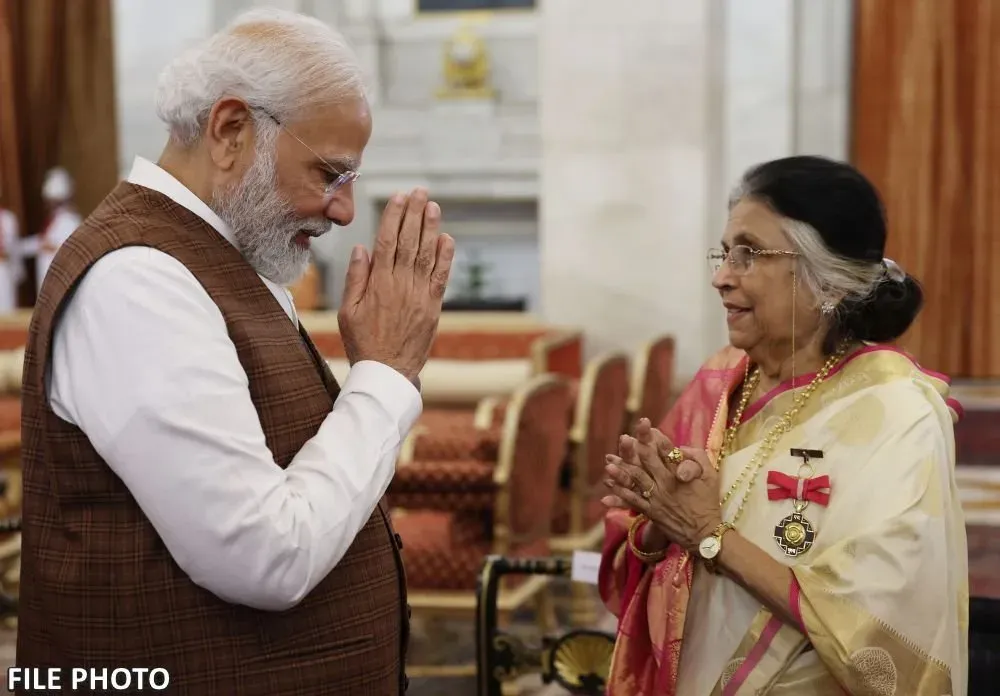 PM Modi condoles death of singer Suman Kalyanpur
