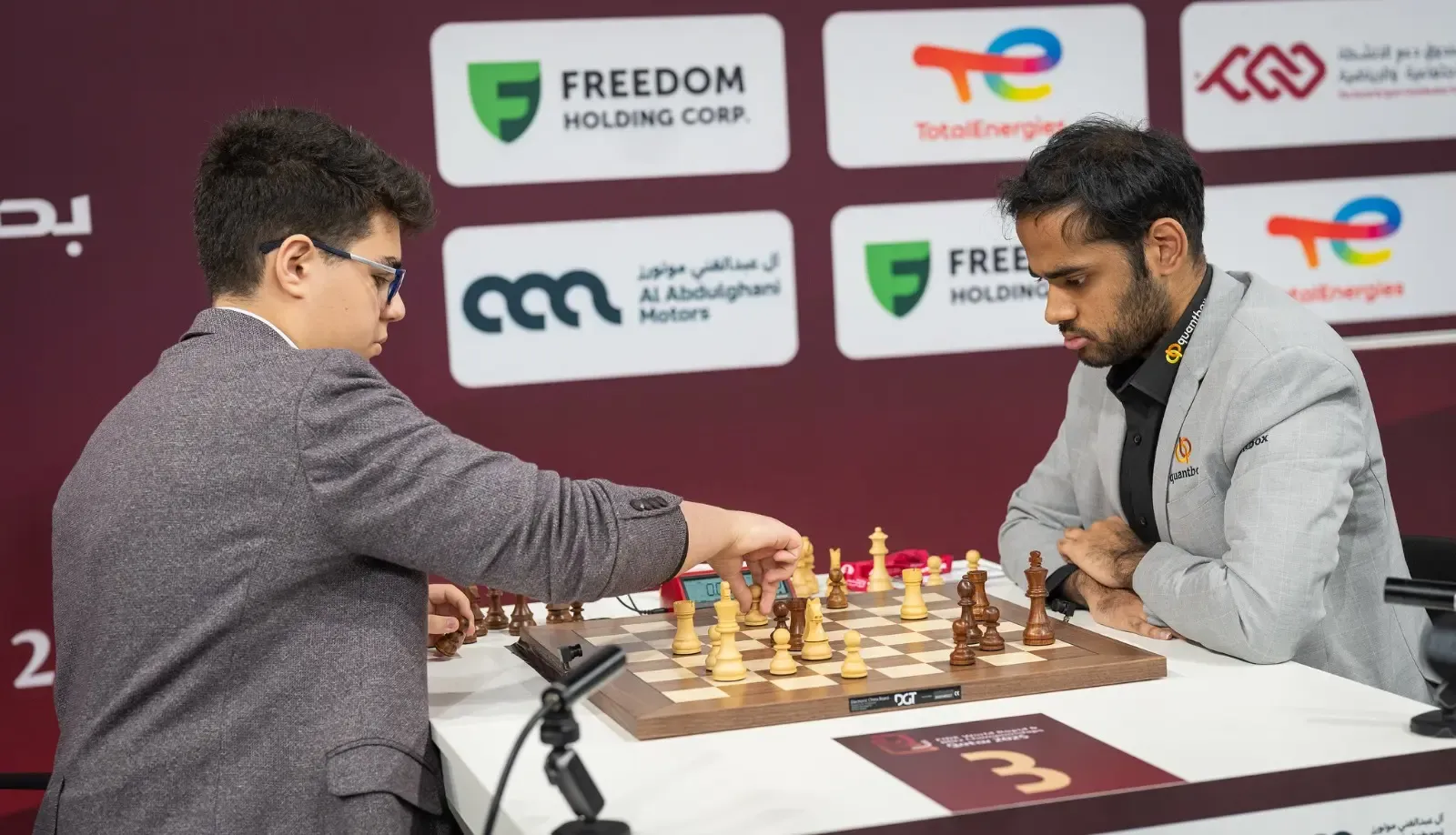 Did PM Modi Congratulate Humpy and Erigaisi for Their FIDE World Rapid Chess Championship Bronze?