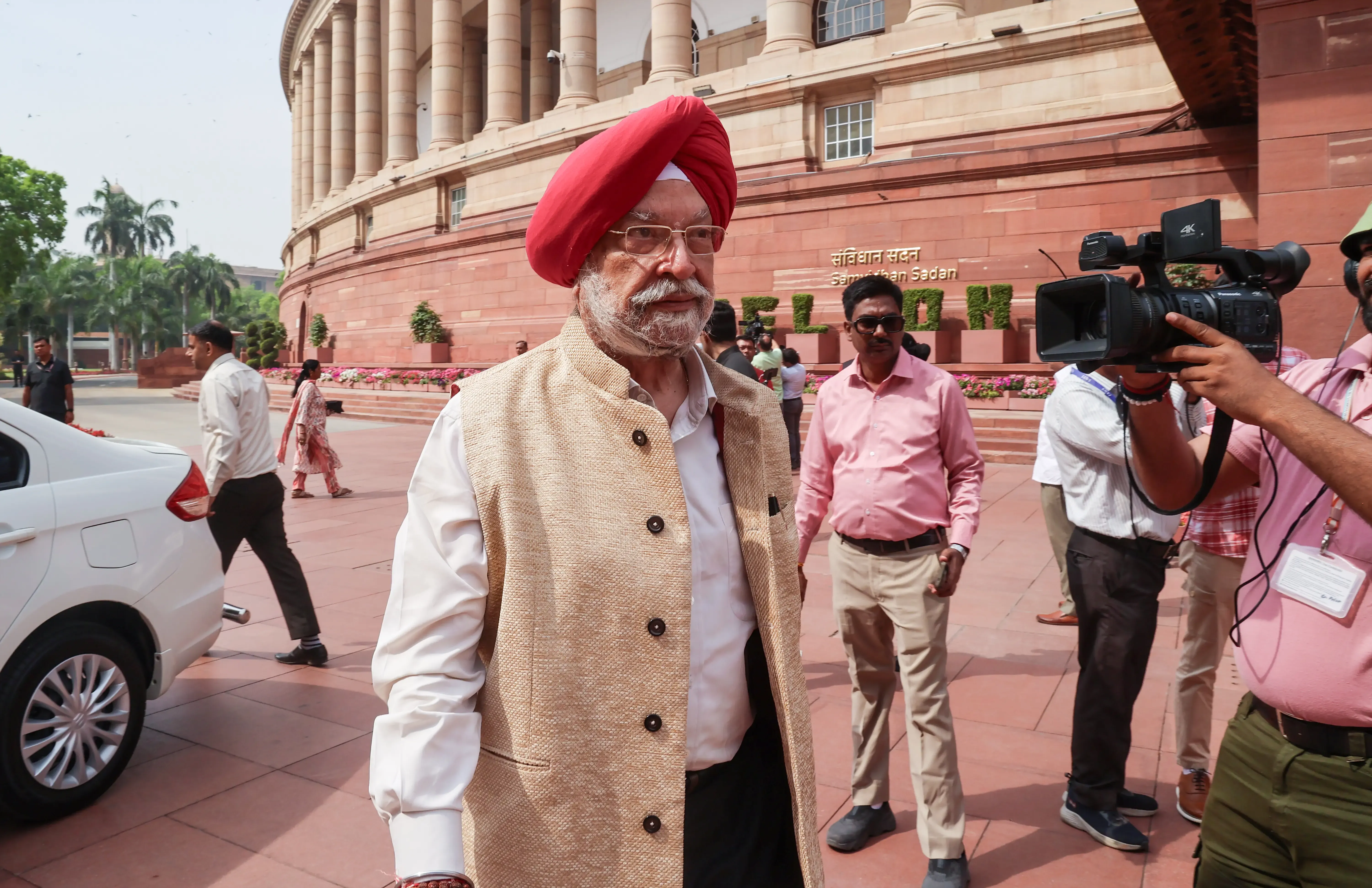 Hardeep Puri: PM Modi Prioritizes Citizens by Absorbing Financial Hits Amid Rising Oil Prices