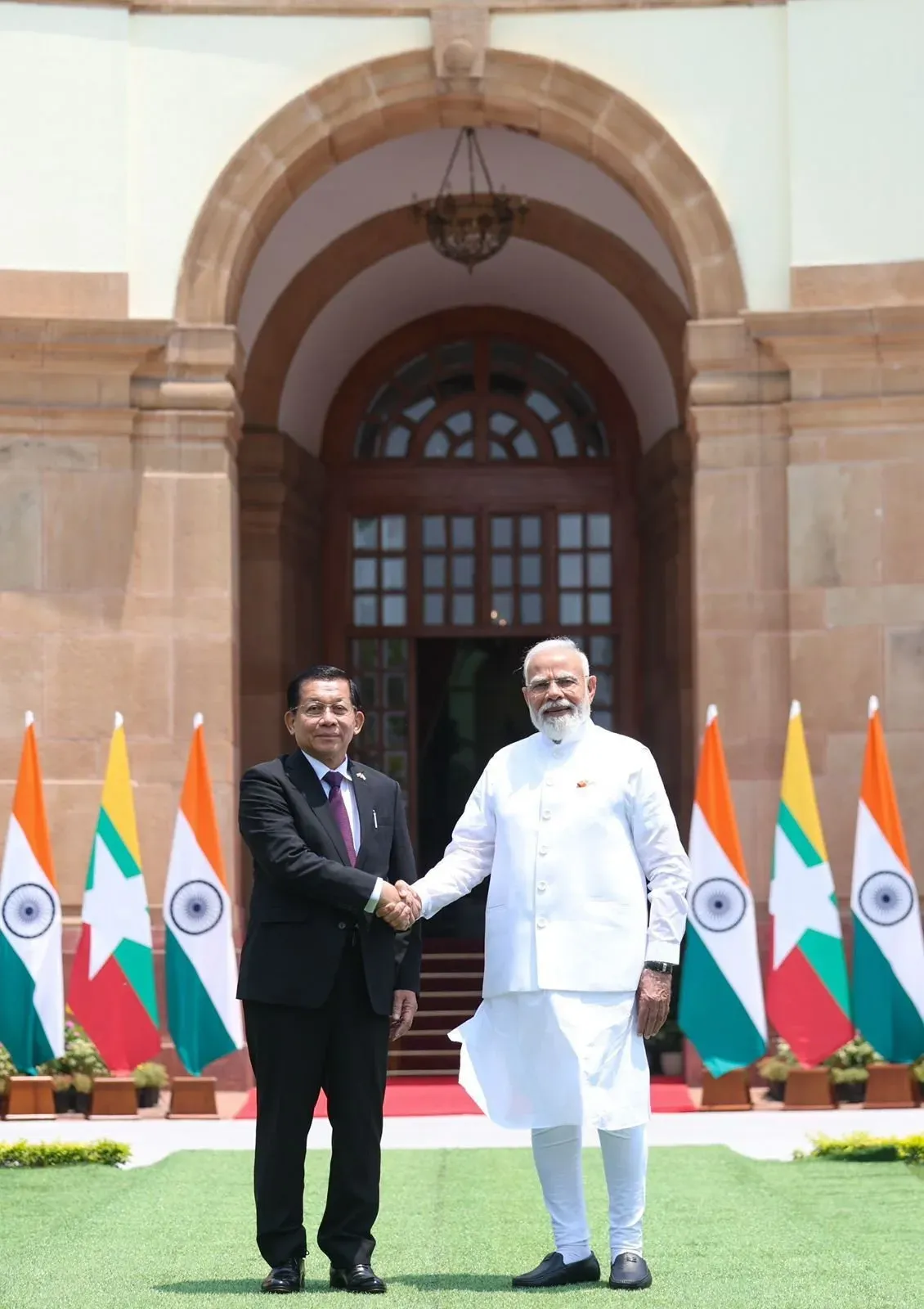 PM Modi Discusses Trade, Rare Earths & Security in Bilateral Talks