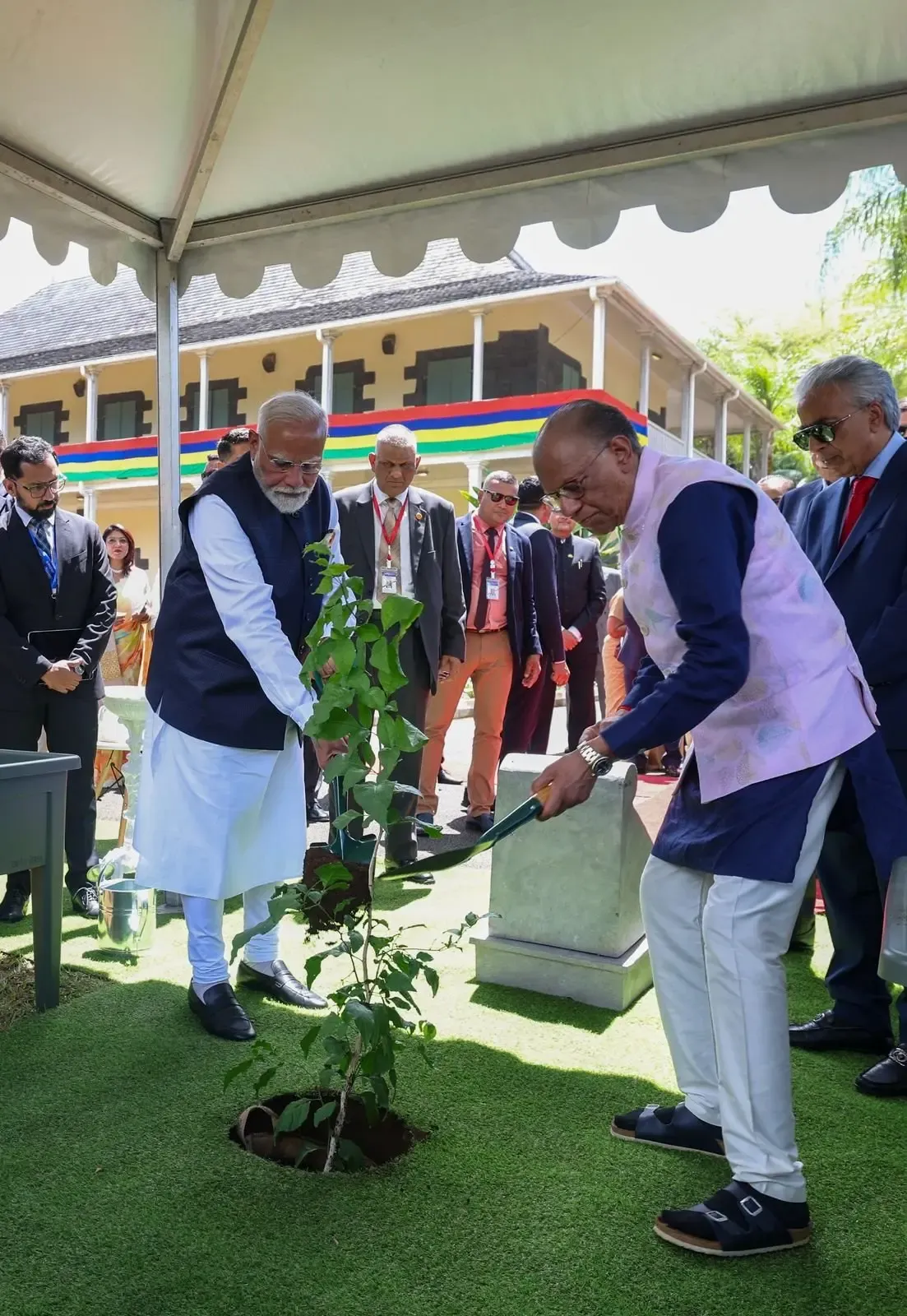 PM Modi Takes 'Ek Ped Maa Ke Naam' Initiative Global with Tree Planting in Mauritius