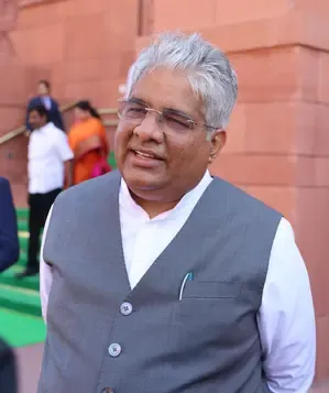 Did PM Modi Extend Birthday Wishes to Bhupender Yadav and Praise His Environmental Commitment?