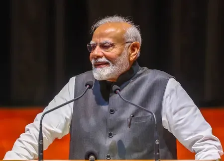 How is PM Modi Recognizing MoS for Advancing India’s Handloom Sector?