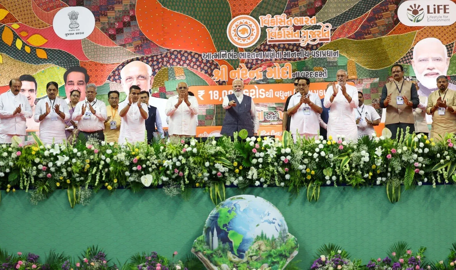 PM Modi Inaugurates Development Works in Surat, Hails City's Spirit