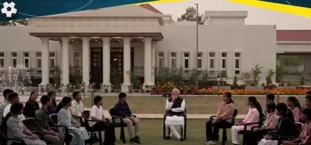 How Does PM Modi Inspire Students with Leadership Wisdom, Culture, and Chhattisgarhi Snacks at Pariksha Pe Charcha?