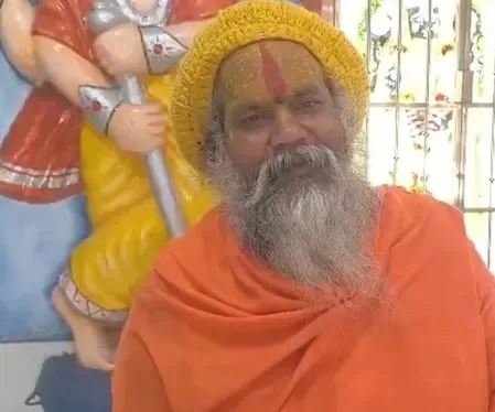 पीएम मोदी का लंबा कार्यकाल निर्णायक और समर्पित नेतृत्व का प्रतीक: महंत भक्ति चरण दास महाराज 