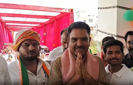 इटावा-जौनपुर में BJP का दो दिवसीय प्रशिक्षण महाभियान, असीम अरुण और स्वतंत्र देव सिंह ने कार्यकर्ताओं को दिया अनुशासन का संदेश
