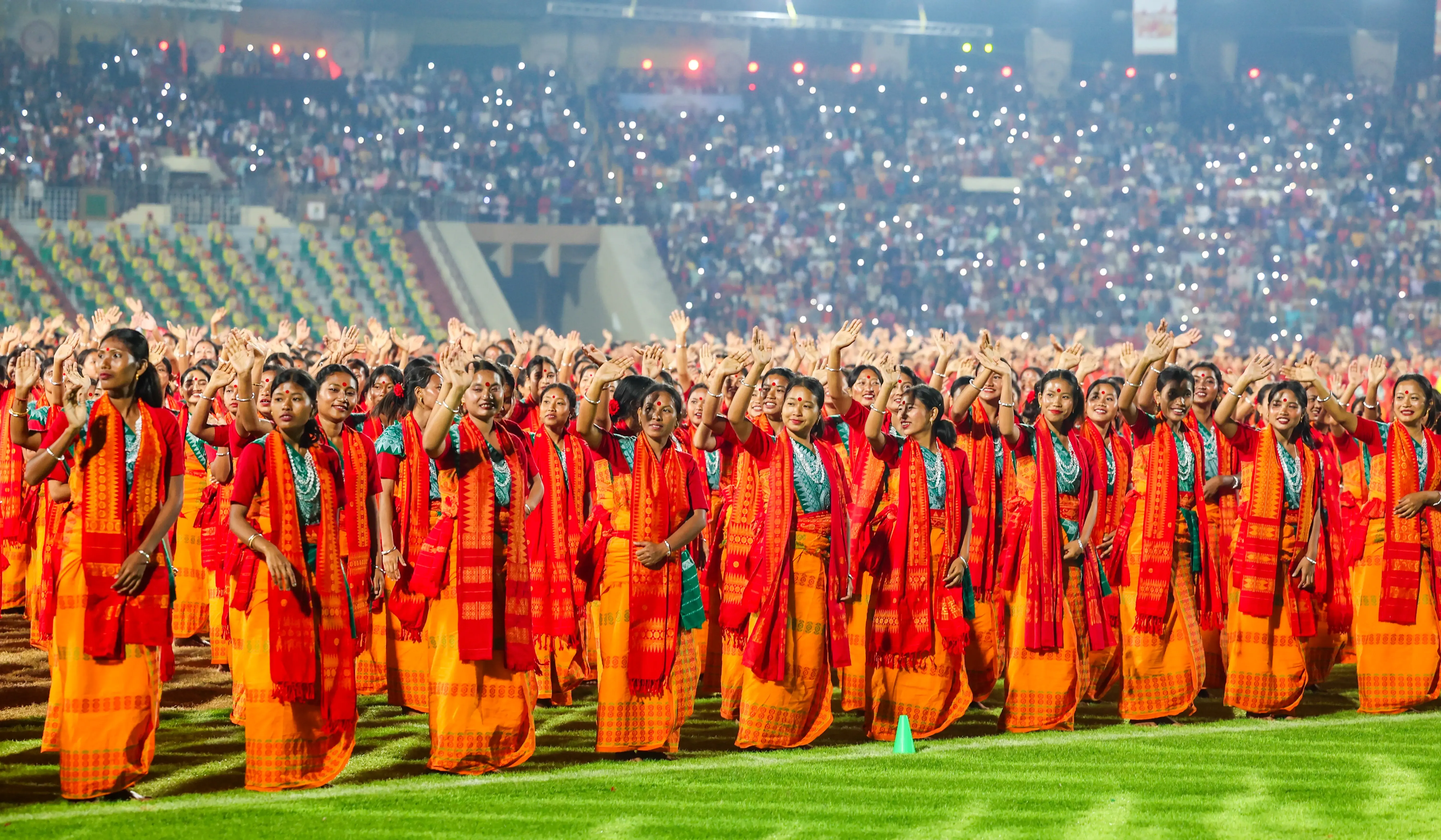 क्या पीएम मोदी के प्रयासों से असम का बागुरुंबा नृत्य बना वैश्विक पहचान?