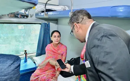 दीया कुमारी ने जयपुर से अजमेर ट्रेन में किया सफर, मोदी की ईंधन बचाओ अपील को दिया व्यावहारिक जवाब