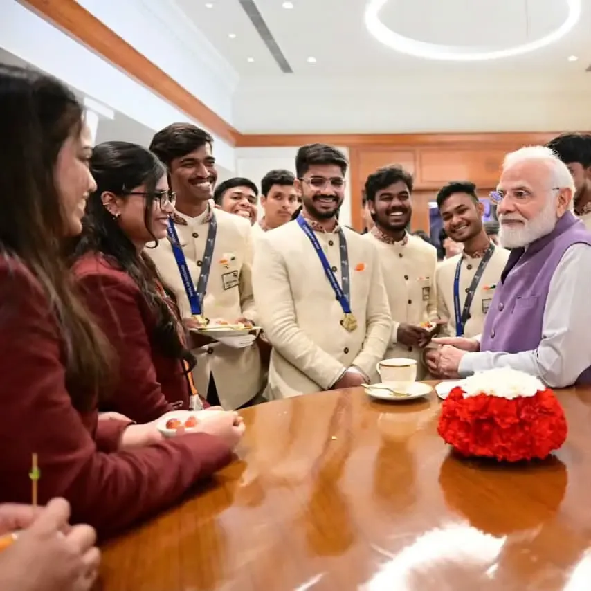 PM मोदी ने वर्ल्डस्किल्स शंघाई 2026 के विजेताओं से की मुलाकात; भारत ने जीते 6 रजत और 20 उत्कृष्टता पदक