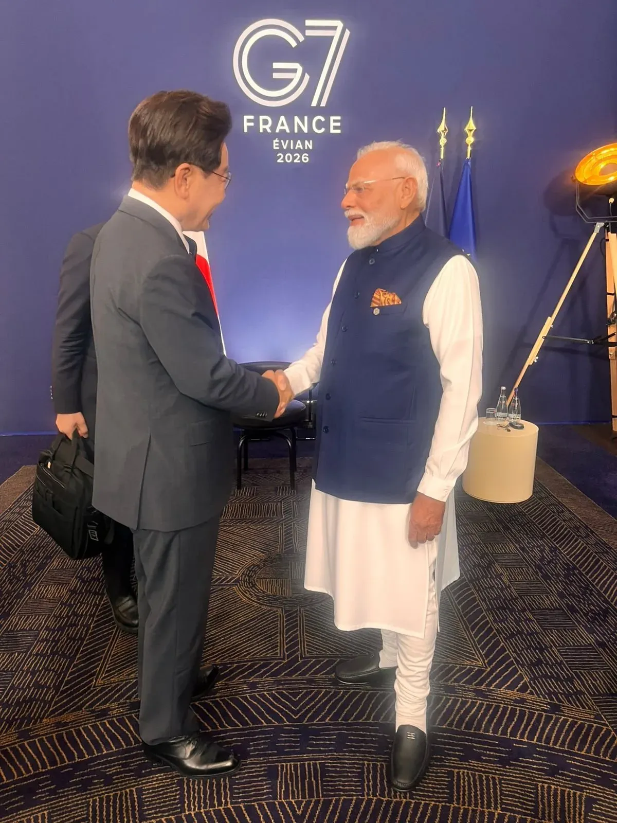 PM Modi Meets South Korea's President Lee at G7 in Evian